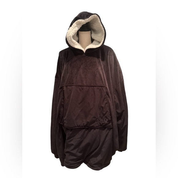 Comfy: The Original Wearable Blanket. Black. One size. - Picture 1 of 7